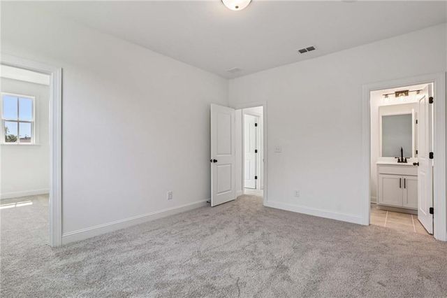 211 East Harbor Drive, Dawsonville, GA 30534