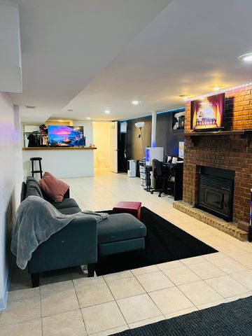 3529 George Street, Franklin Park, IL 60131
