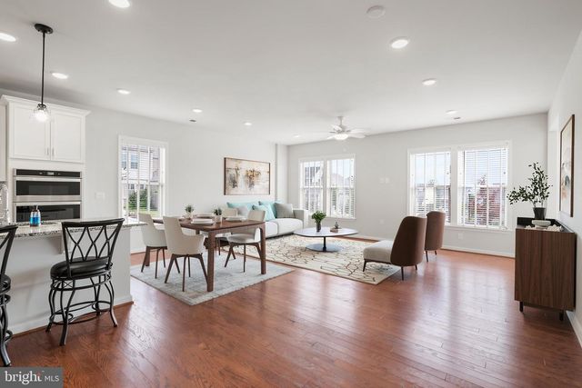 6765 AZALEA GARDEN LN, Haymarket, VA 20169
