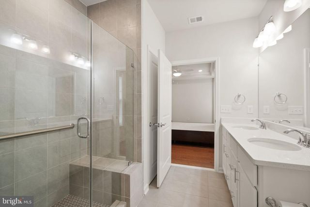 6765 AZALEA GARDEN LN, Haymarket, VA 20169