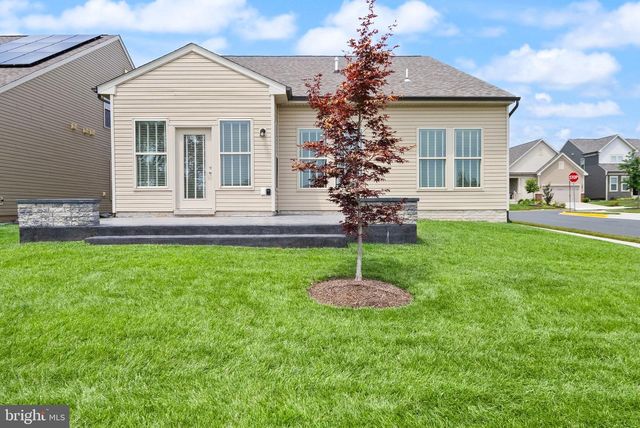6765 AZALEA GARDEN LN, Haymarket, VA 20169