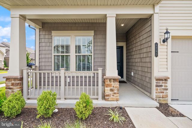 6765 AZALEA GARDEN LN, Haymarket, VA 20169