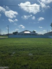 315 NW 25th AVE, Cape Coral, FL 33993