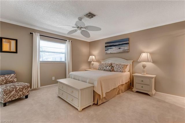 4126 Belair LN B-10, Naples, FL 34103