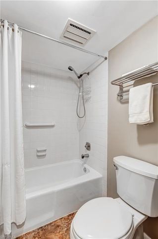 4126 Belair LN B-10, Naples, FL 34103