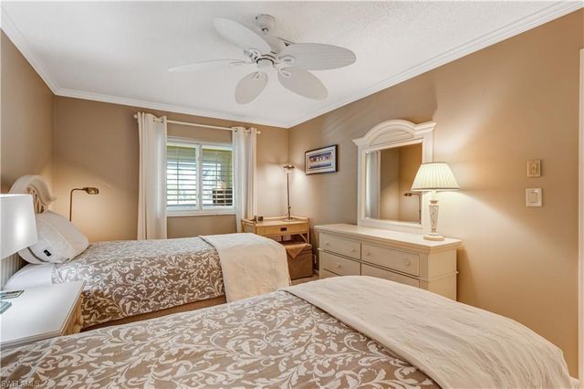 4126 Belair LN B-10, Naples, FL 34103