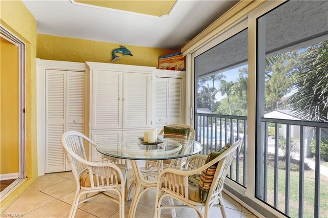 4126 Belair LN B-10, Naples, FL 34103