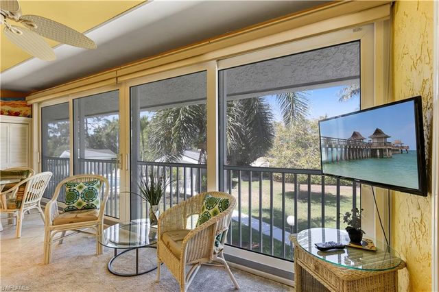 4126 Belair LN B-10, Naples, FL 34103