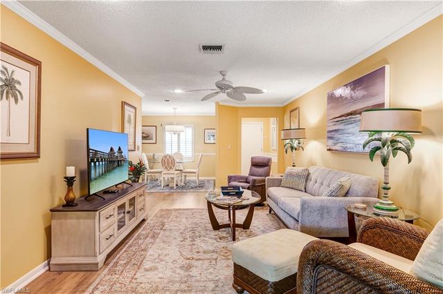 4126 Belair LN B-10, Naples, FL 34103