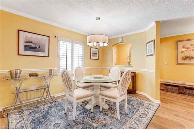 4126 Belair LN B-10, Naples, FL 34103