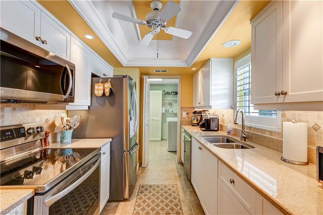 4126 Belair LN B-10, Naples, FL 34103