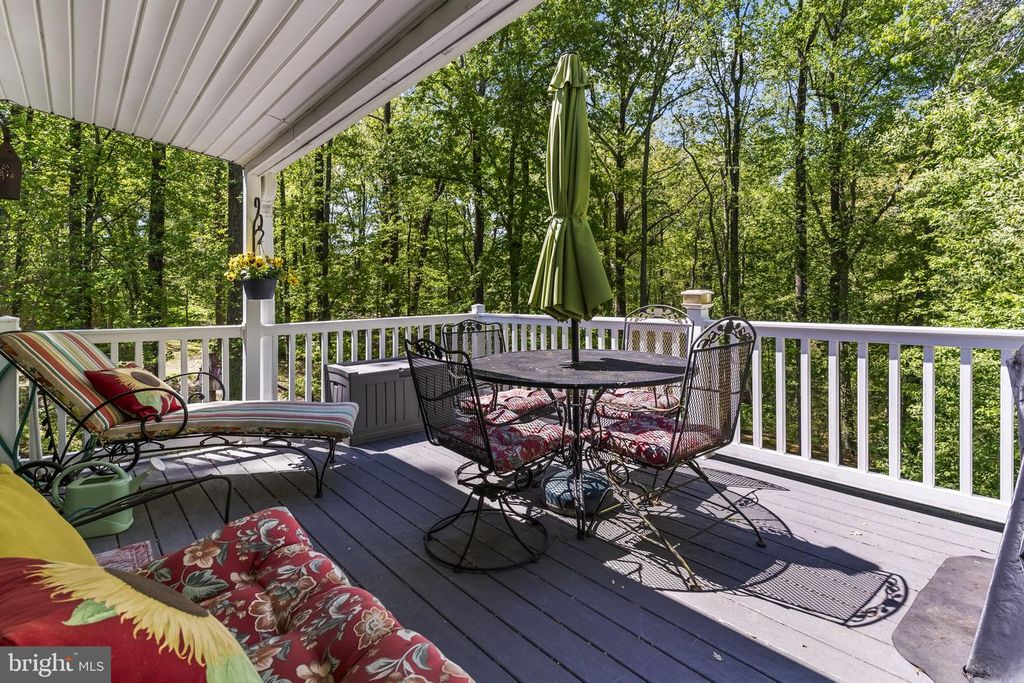 Image 22 of property listing at 5470 HUNTINGTOWN RD, Huntingtown, MD 20639