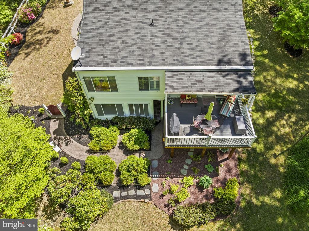 Image 3 of property listing at 5470 HUNTINGTOWN RD, Huntingtown, MD 20639