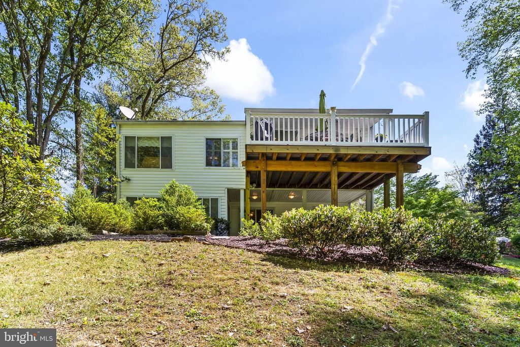 Image 44 of property listing at 5470 HUNTINGTOWN RD, Huntingtown, MD 20639