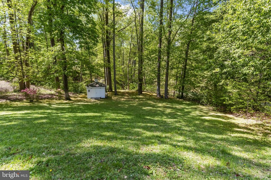 Image 45 of property listing at 5470 HUNTINGTOWN RD, Huntingtown, MD 20639