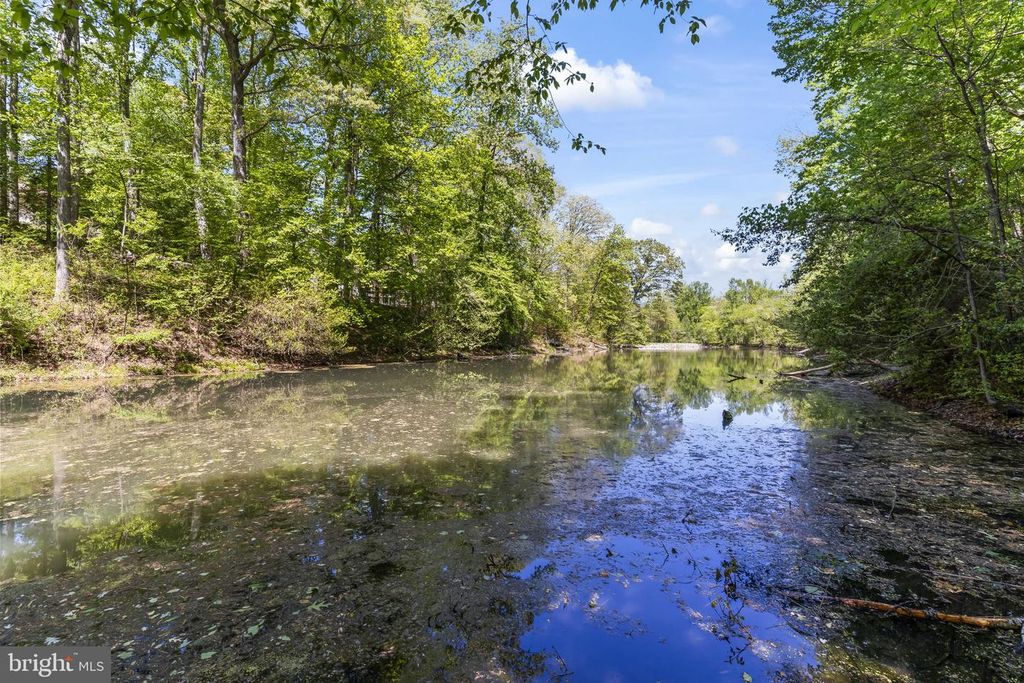 Image 48 of property listing at 5470 HUNTINGTOWN RD, Huntingtown, MD 20639