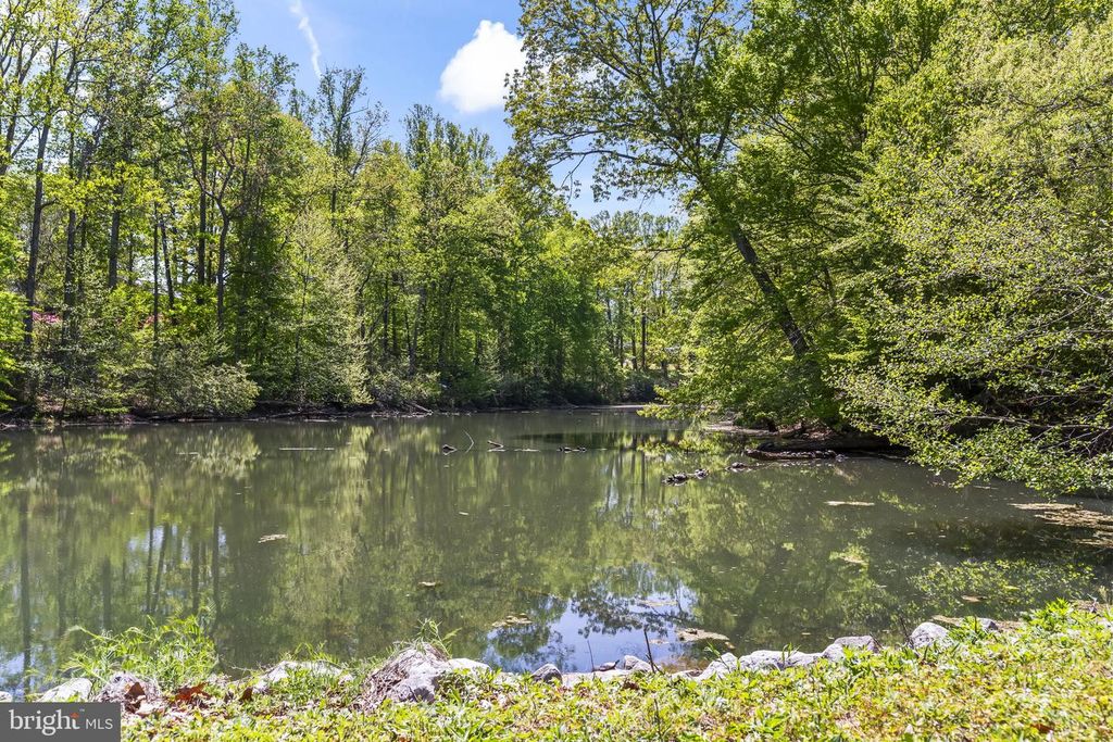 Image 49 of property listing at 5470 HUNTINGTOWN RD, Huntingtown, MD 20639