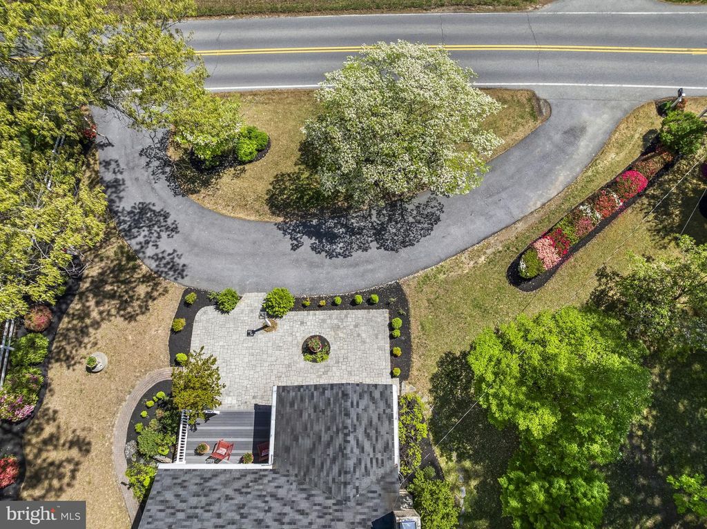 Image 57 of property listing at 5470 HUNTINGTOWN RD, Huntingtown, MD 20639