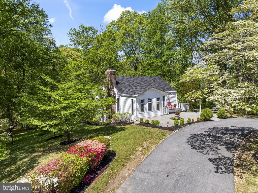Image 59 of property listing at 5470 HUNTINGTOWN RD, Huntingtown, MD 20639