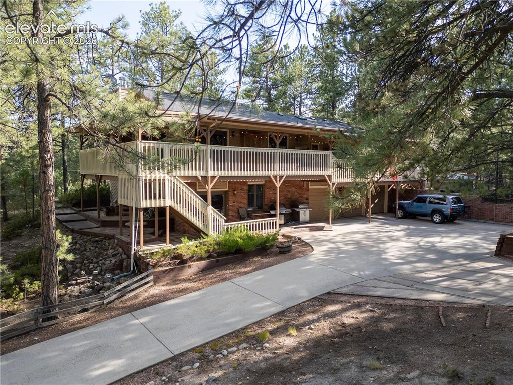 545 Tenderfoot Drive, Larkspur, CO 80118