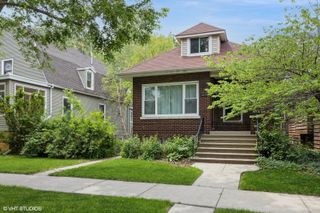 1019 Lyman Avenue, Oak Park, IL 60304