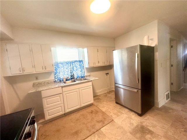 22 8th Street, Oneonta, NY 13820