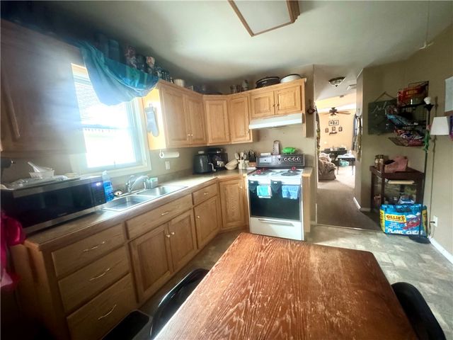 22 8th Street, Oneonta, NY 13820