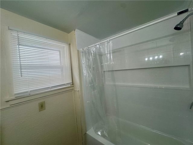 22 8th Street, Oneonta, NY 13820