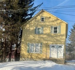 22 8th Street, Oneonta, NY 13820