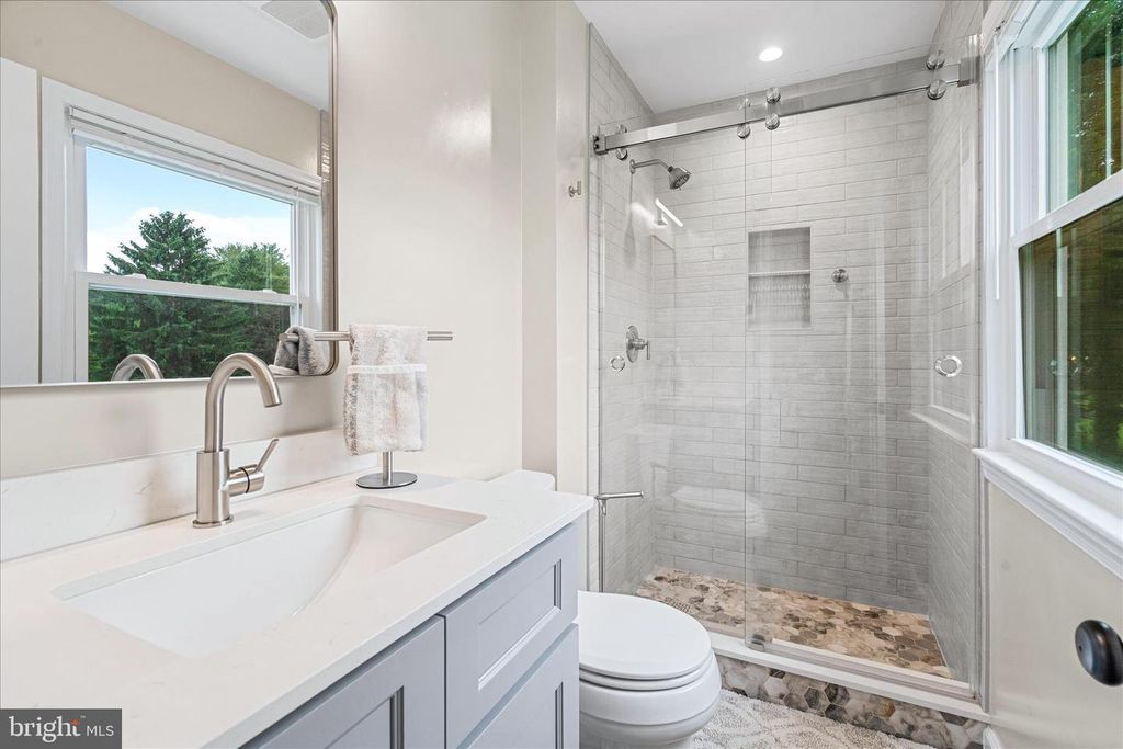 Image 12 of property listing at 26508 AIKEN DR, Clarksburg, MD 20871