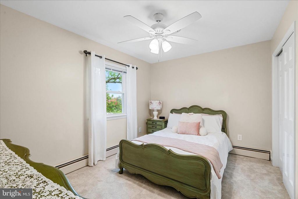 Image 13 of property listing at 26508 AIKEN DR, Clarksburg, MD 20871