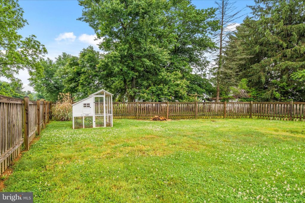 Image 30 of property listing at 26508 AIKEN DR, Clarksburg, MD 20871