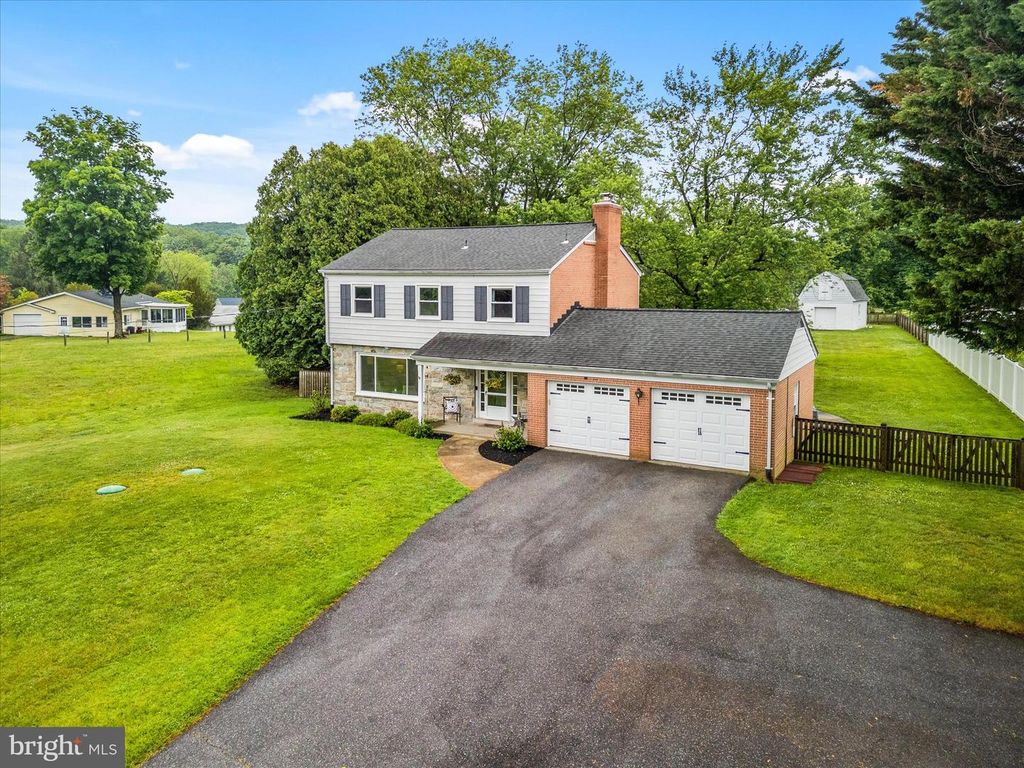 Image 31 of property listing at 26508 AIKEN DR, Clarksburg, MD 20871
