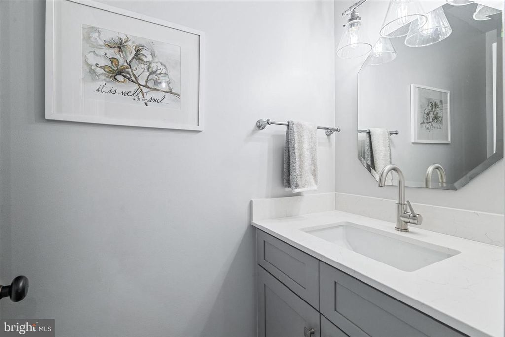 Image 9 of property listing at 26508 AIKEN DR, Clarksburg, MD 20871