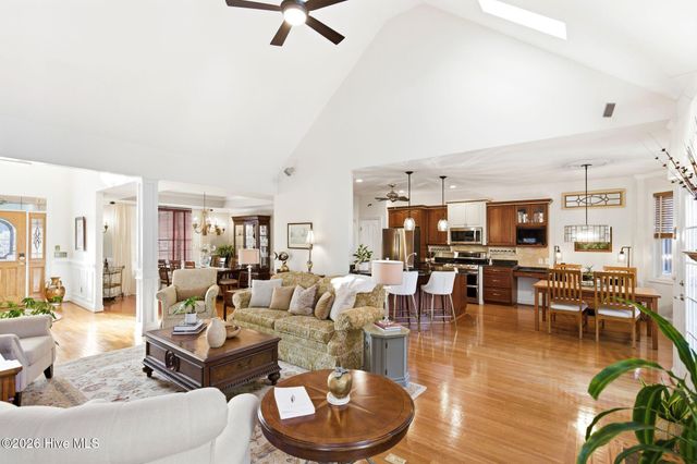 345 Broad Leaf Lane SE, Bolivia, NC 28422