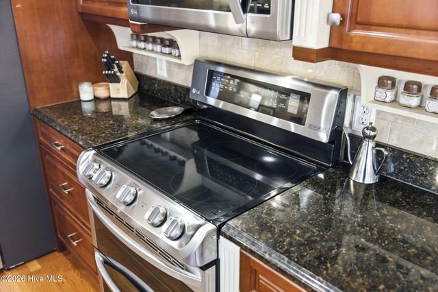 345 Broad Leaf Lane SE, Bolivia, NC 28422