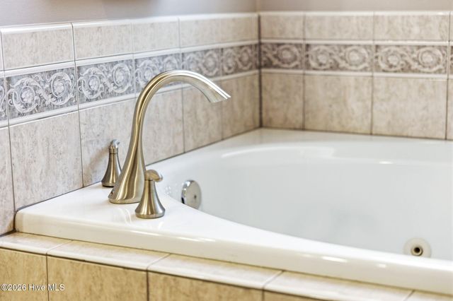 345 Broad Leaf Lane SE, Bolivia, NC 28422