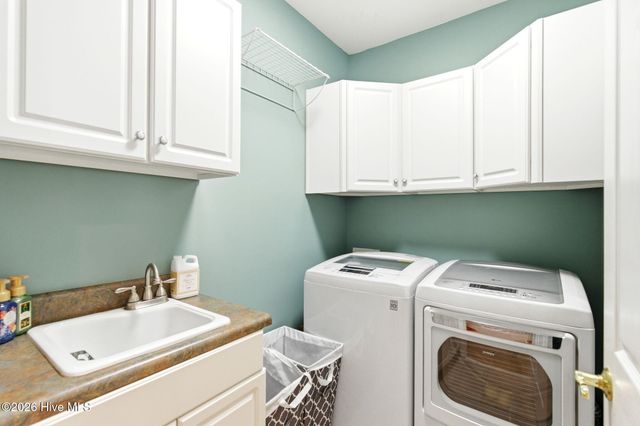 345 Broad Leaf Lane SE, Bolivia, NC 28422