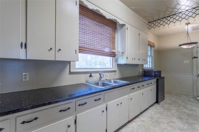 2626 Girard Street, Montgomery, AL 36106