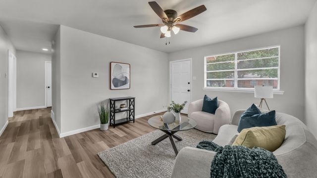 404 Nathan Street, Burleson, TX 76028