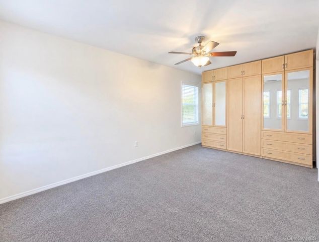 21 Marwood Road N Right Side, Port Washington, NY 11050