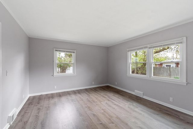 20 Greystone Ave 20, Haverhill, MA 01835