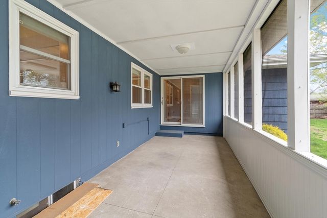20 Greystone Ave 20, Haverhill, MA 01835