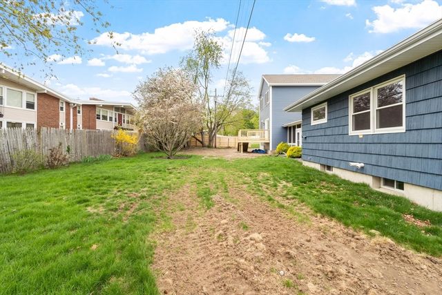 20 Greystone Ave 20, Haverhill, MA 01835
