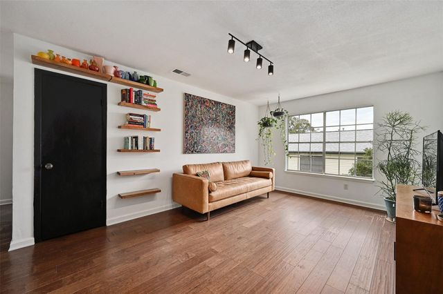 3902 Peterson Ave 203, Austin, TX 78756