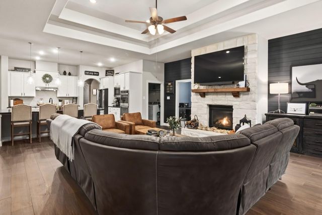 5518 Elden Trail, Pasadena, TX 77505
