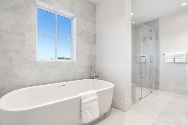 2219 Ibis Isle Road E, Palm Beach, FL 33480