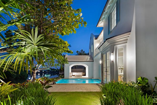 2219 Ibis Isle Road E, Palm Beach, FL 33480
