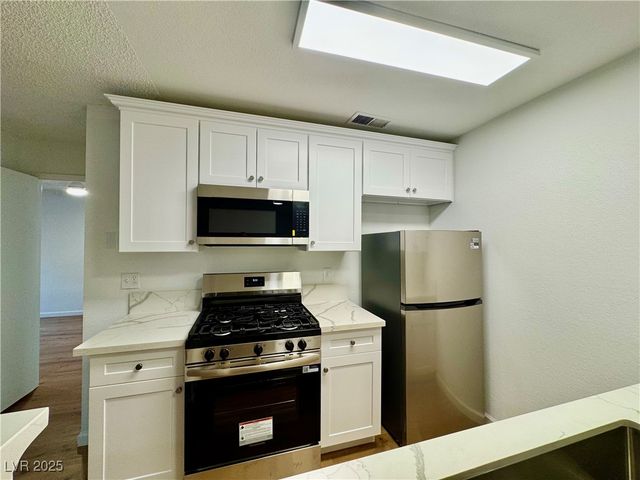 2200 South Fort Apache Road 2017, Las Vegas, NV 89117