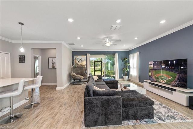 8753 Cascade Price CIR, North Fort Myers, FL 33917